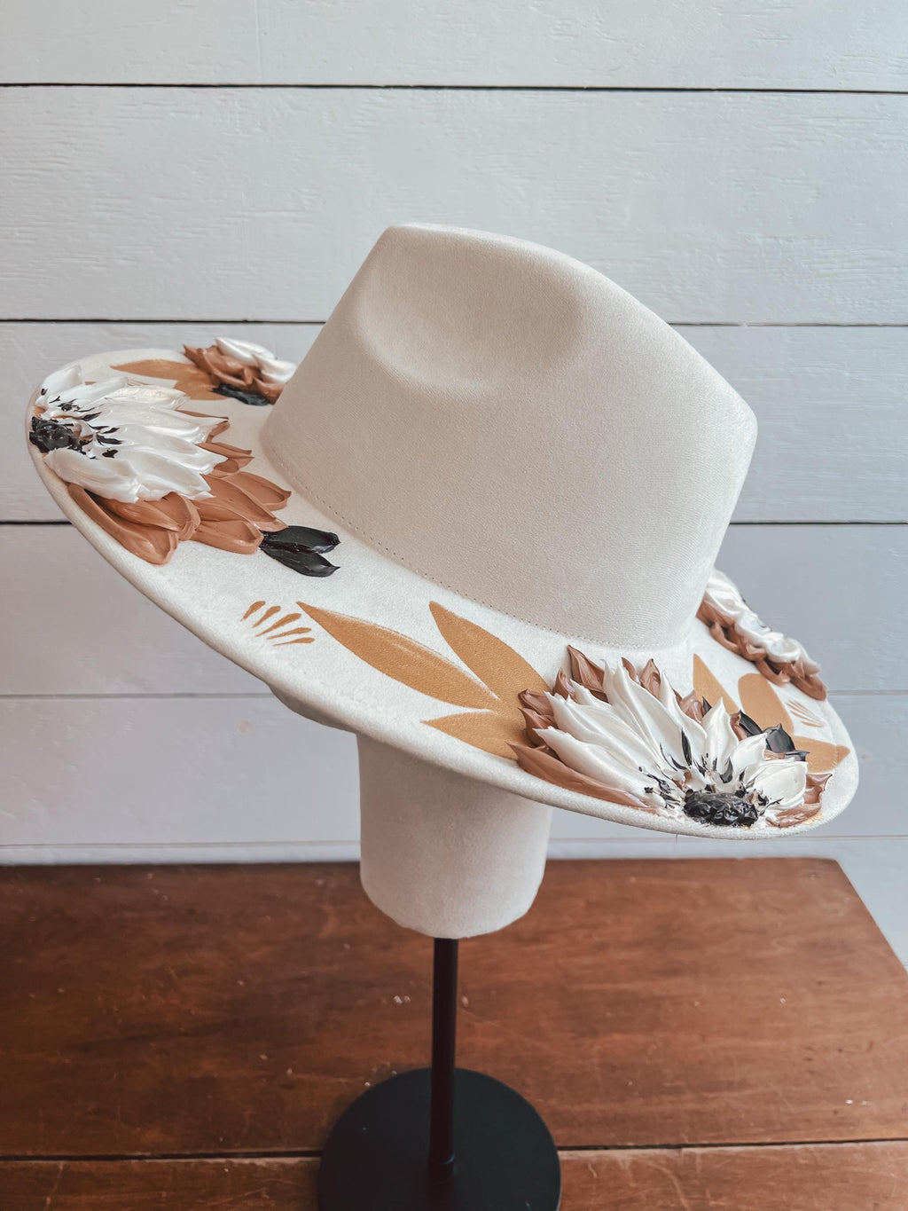 Hand-Painted Flower Rancher Hat: Boho Wide Brim, Family Photo Prop
